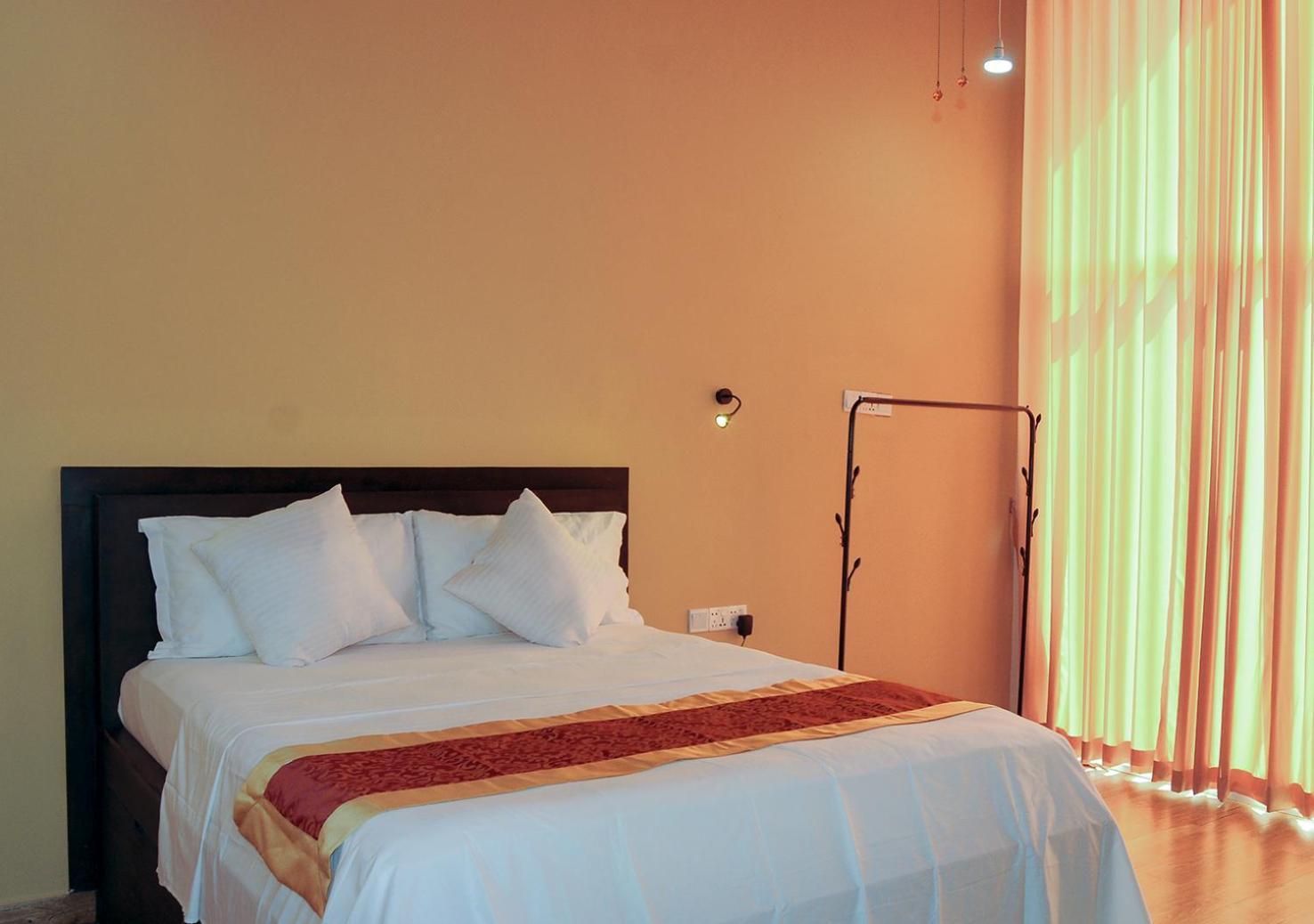 Woodycrest Hotel Trincomalee Exterior photo